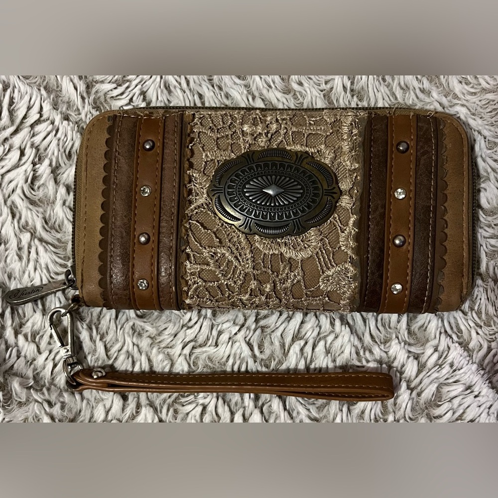 Justin Boots Dark Brown Leather Zip Wristlet Wallet